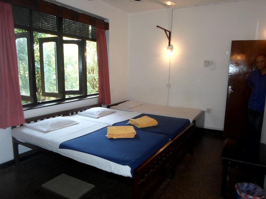 Drop Hostel Kandy Room photo